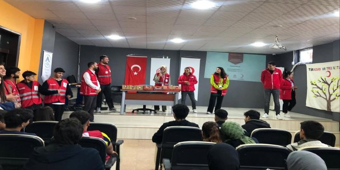 Kızılay Haftası, Kahta’da düzenlenen etkinliklerle kutlandı