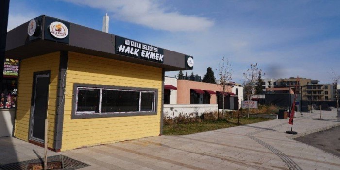 Adıyaman’da halk ekmek büfeleri kurulmaya başlandı