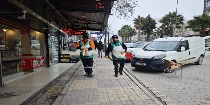 Belediye, kar yağışına karşı tedbirleri önceden alıyor