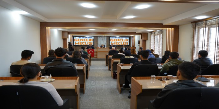 Kahta’da gençlik vizyonu çalışmaları yerinde incelendi