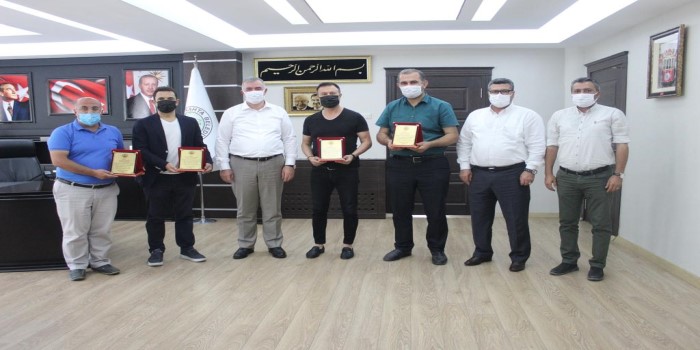 Kahta’da, TRT Kurdi'nin başarılı spor yayınlarına ödül verildi