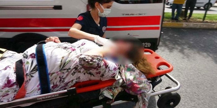 Otomobilin çarptığı hamile kadın ağır yaralandı