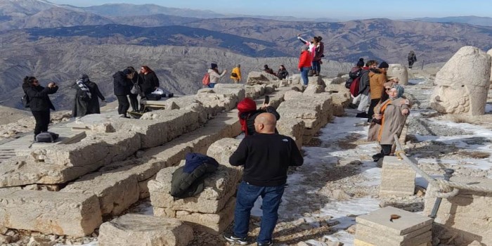 Kasım ayında Nemrut Dağı’nı 8 bin turist ziyaret etti