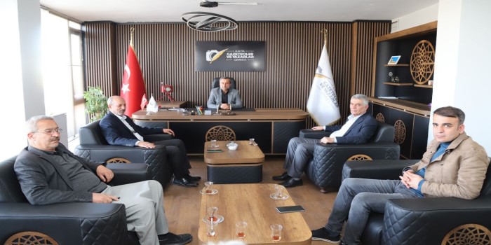 Başkan Özbek; “Belediyeyi halkımız yönetecek”