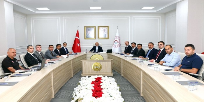 Adıyaman’da yıkım ve enkaz kaldırma toplantısı yapıldı