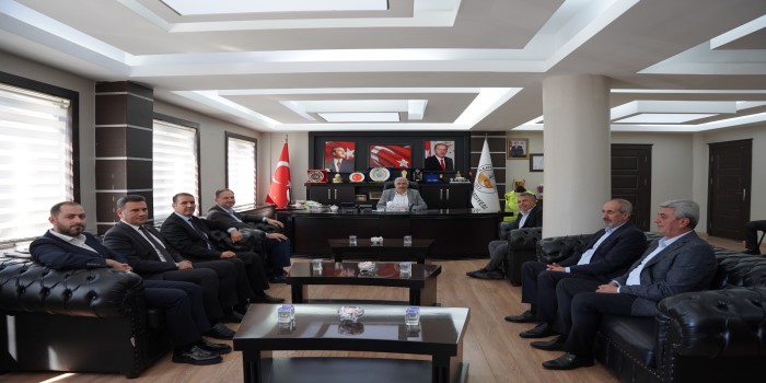 Yeşilay genel başkanından Başkan Hallaç’a ziyaret