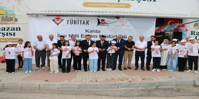 Kahta’da TÜBİTAK 4006-C Bilim Fuarı açıldı