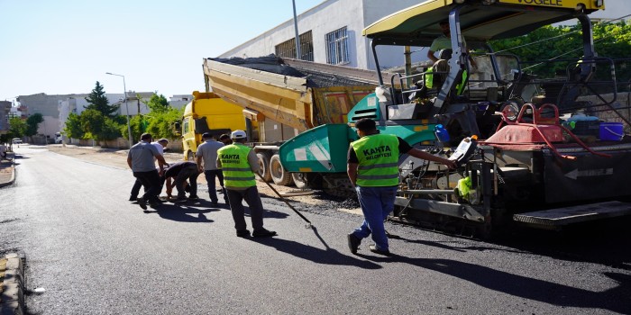 Kahta’da yol yapım ve asfaltlama çalışmaları hızlandı