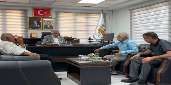 Başkan Hallaç, vatandaşların talep ve önerini dinledi