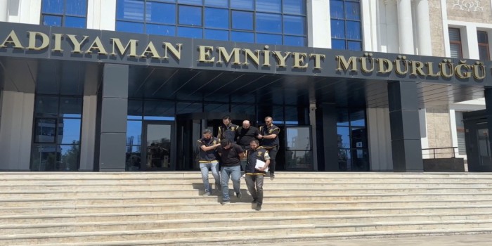 Minibüs şoförüne saldıran 2 şüpheli tutuklandı