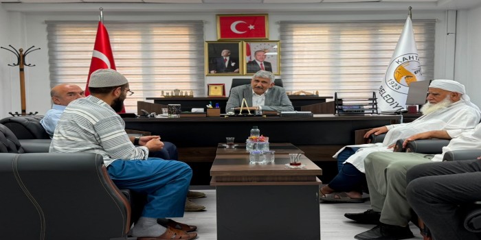 Başkan Hallaç: “Kapımız da gönlümüz de halkımıza açık”